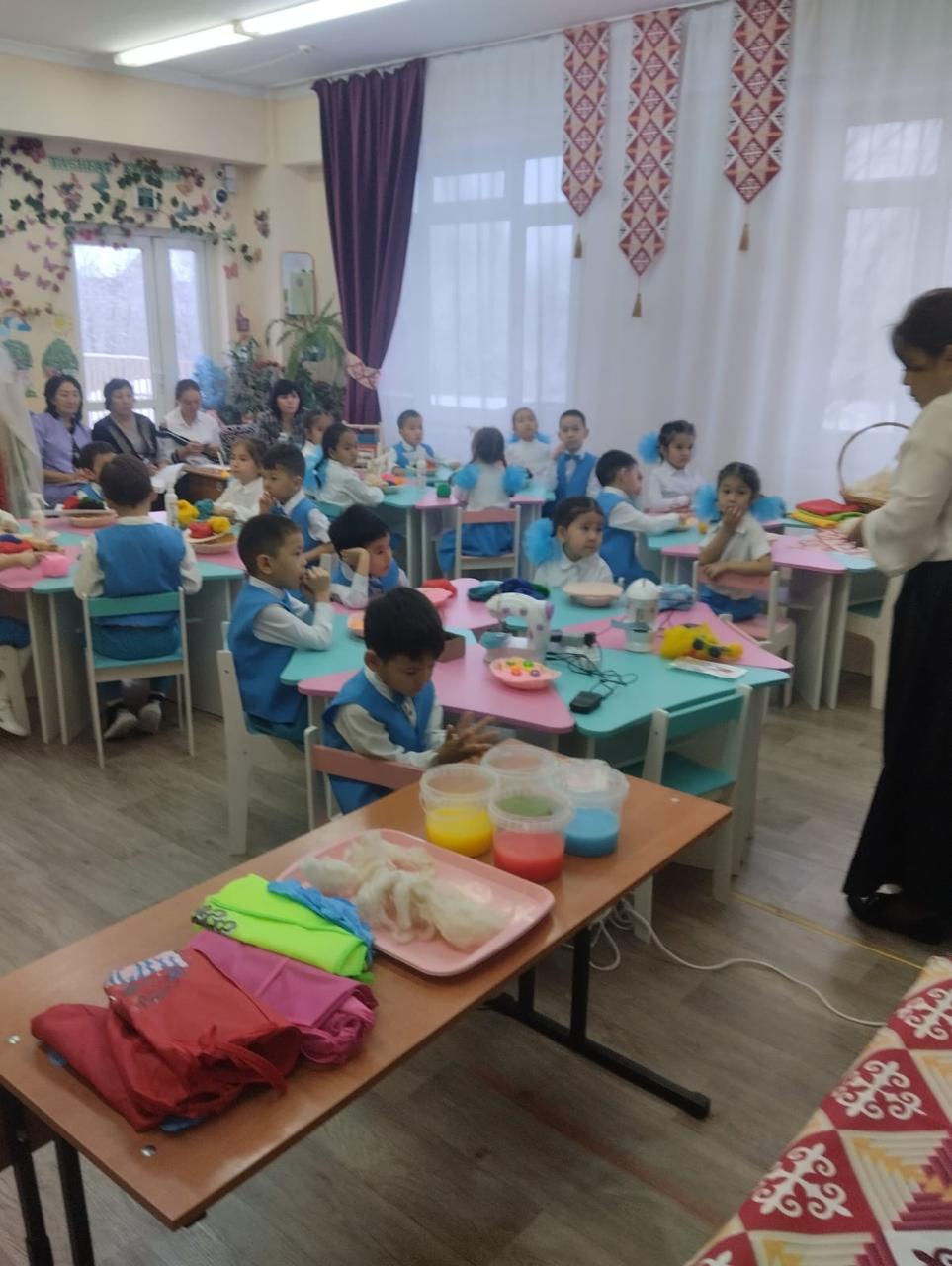 Мектепалды даярлық "Жалын" тобы "Жүн өңдеу технологиясы"