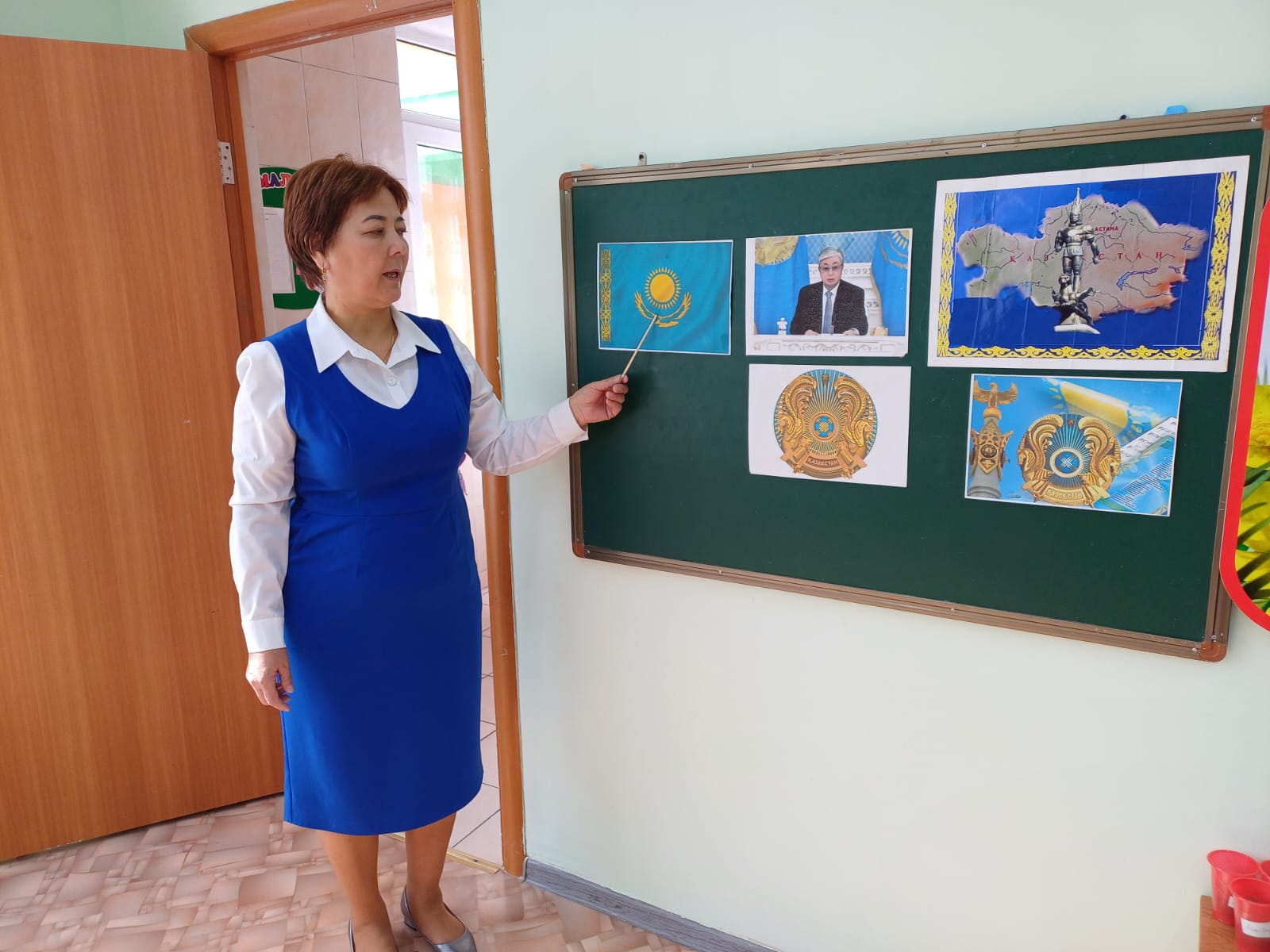 "Республика күні — елімнің мерекесі."